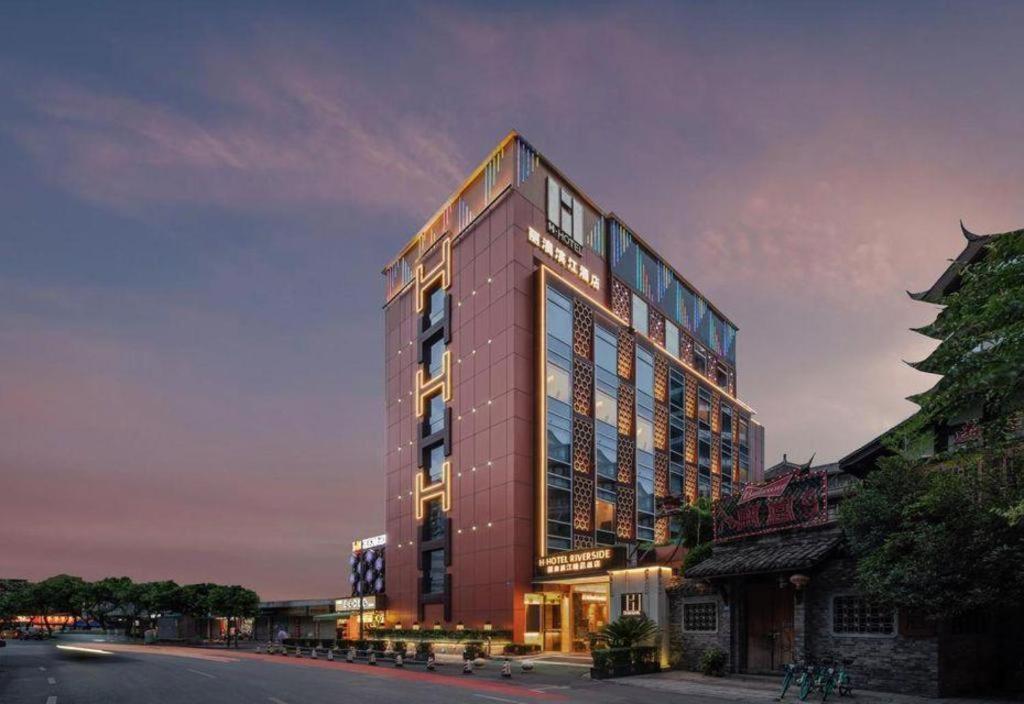 H-Hotel Riverside Chengdu Exterior photo