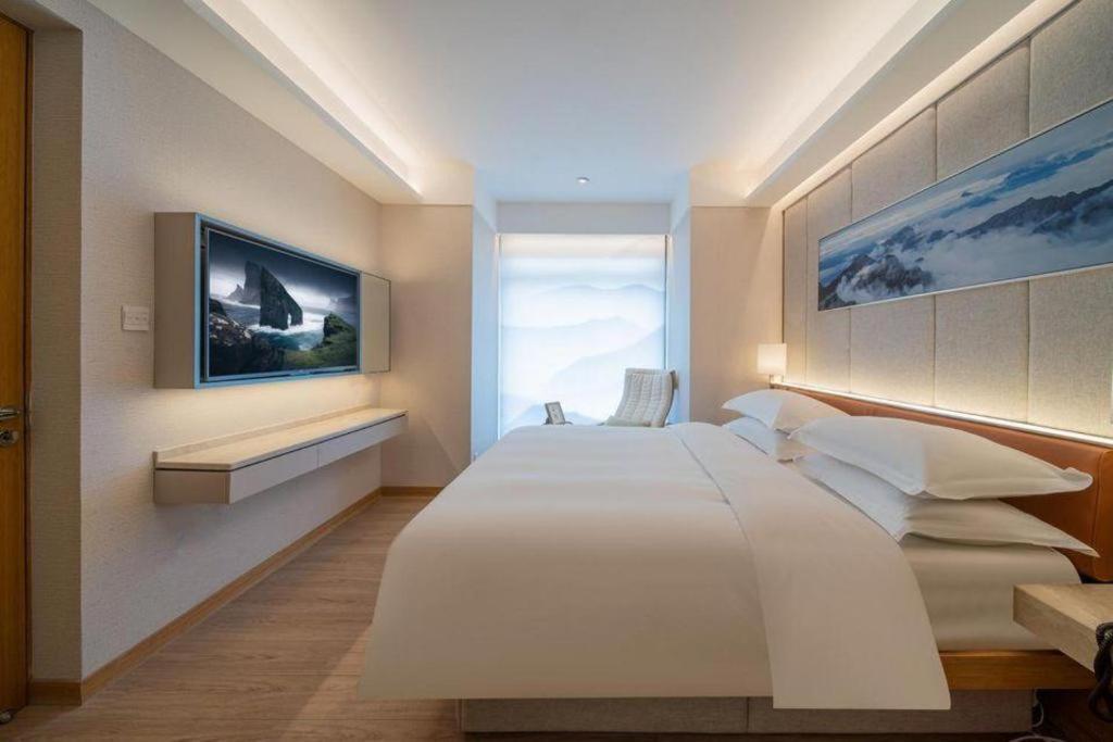 H-Hotel Riverside Chengdu Exterior photo