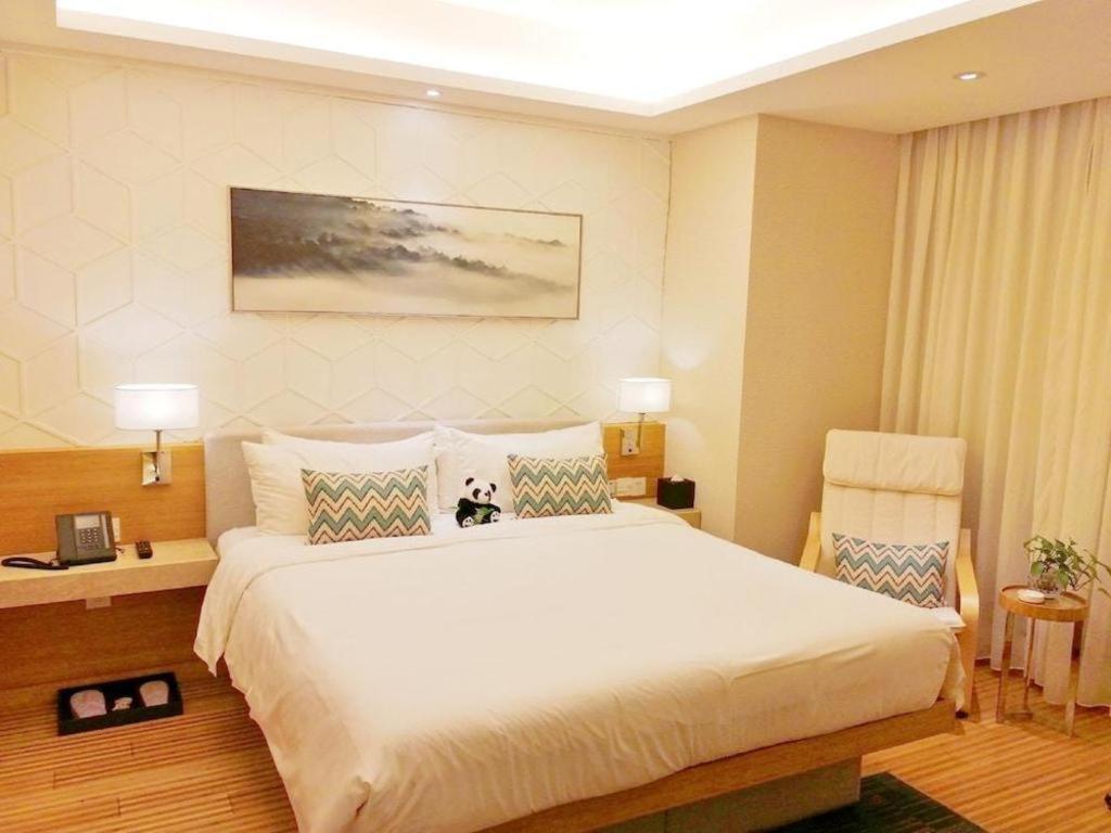 H-Hotel Riverside Chengdu Exterior photo